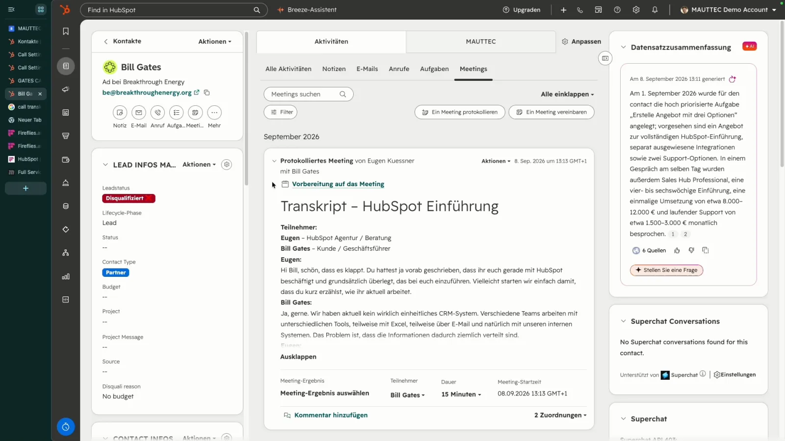 HubSpot Kontakt mit Meetings Tab: protokolliertes Meeting mit Transkript, Meeting Ergebnis, Teilnehmer und Dauer 15 Minuten